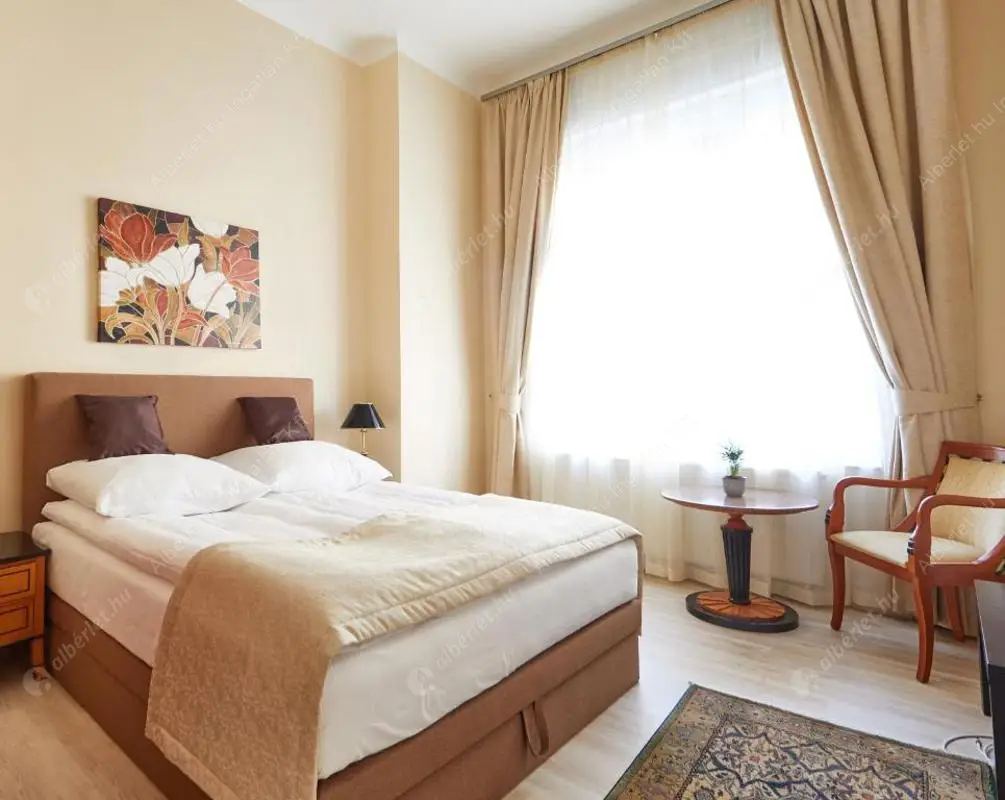 Kiadó albérlet 530000 Ft/hó áron: Budapest, VI. kerület  Király utca. Mérete: 74 nm, 2 szobás | Alberlet.hu - 6629173