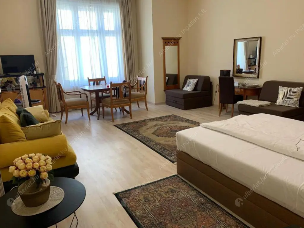 Kiadó albérlet 530000 Ft/hó áron: Budapest, VI. kerület  Király utca. Mérete: 74 nm, 2 szobás | Alberlet.hu - 6629179