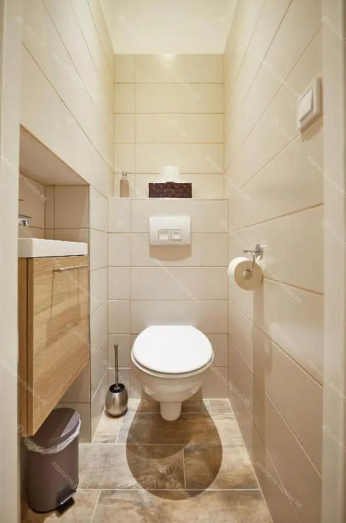 Kiadó albérlet 530000 Ft/hó áron: Budapest, VI. kerület  Király utca. Mérete: 74 nm, 2 szobás | Alberlet.hu - 6660485