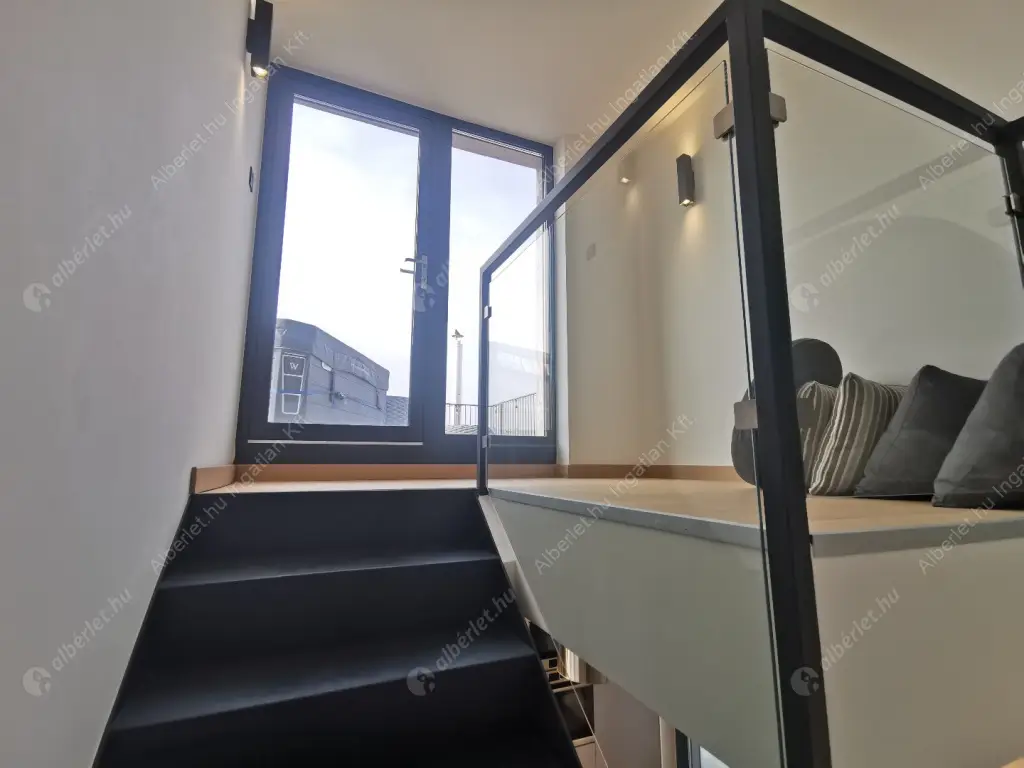 Kiadó albérlet 1004000 Ft/hó áron: Budapest, VI. kerület  Király utca. Mérete: 85 nm, 3 szobás | Alberlet.hu - 6517321