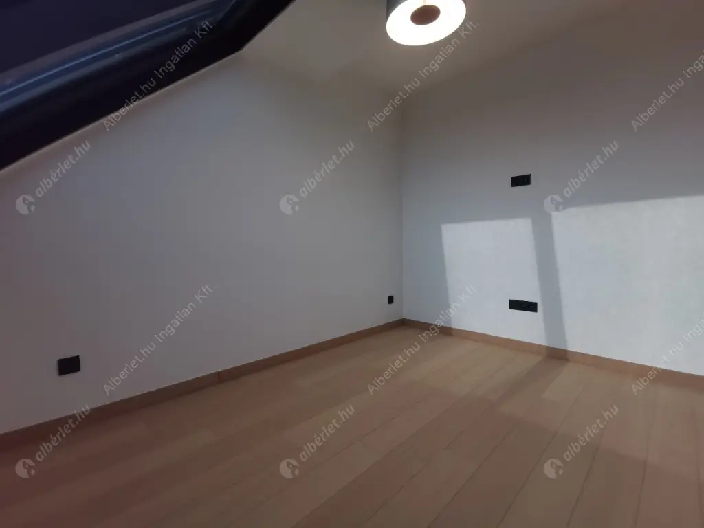 Kiadó albérlet 1004000 Ft/hó áron: Budapest, VI. kerület  Király utca. Mérete: 85 nm, 3 szobás | Alberlet.hu - 6517328