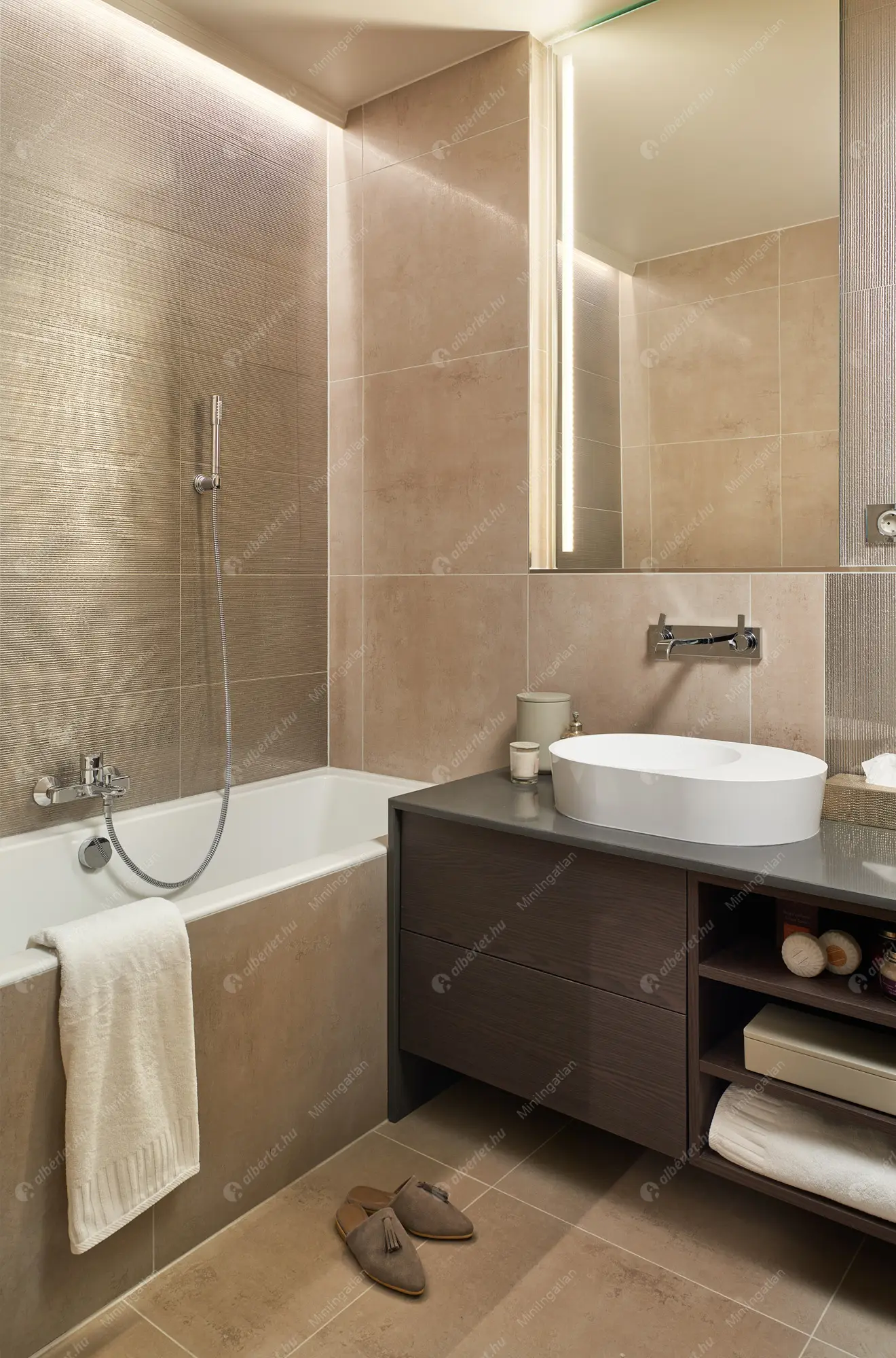 Kiadó albérlet 1010000 Ft/hó áron: Budapest, VI. kerület  Király utca. Mérete: 85 nm, 3 szobás | Alberlet.hu - 6570801