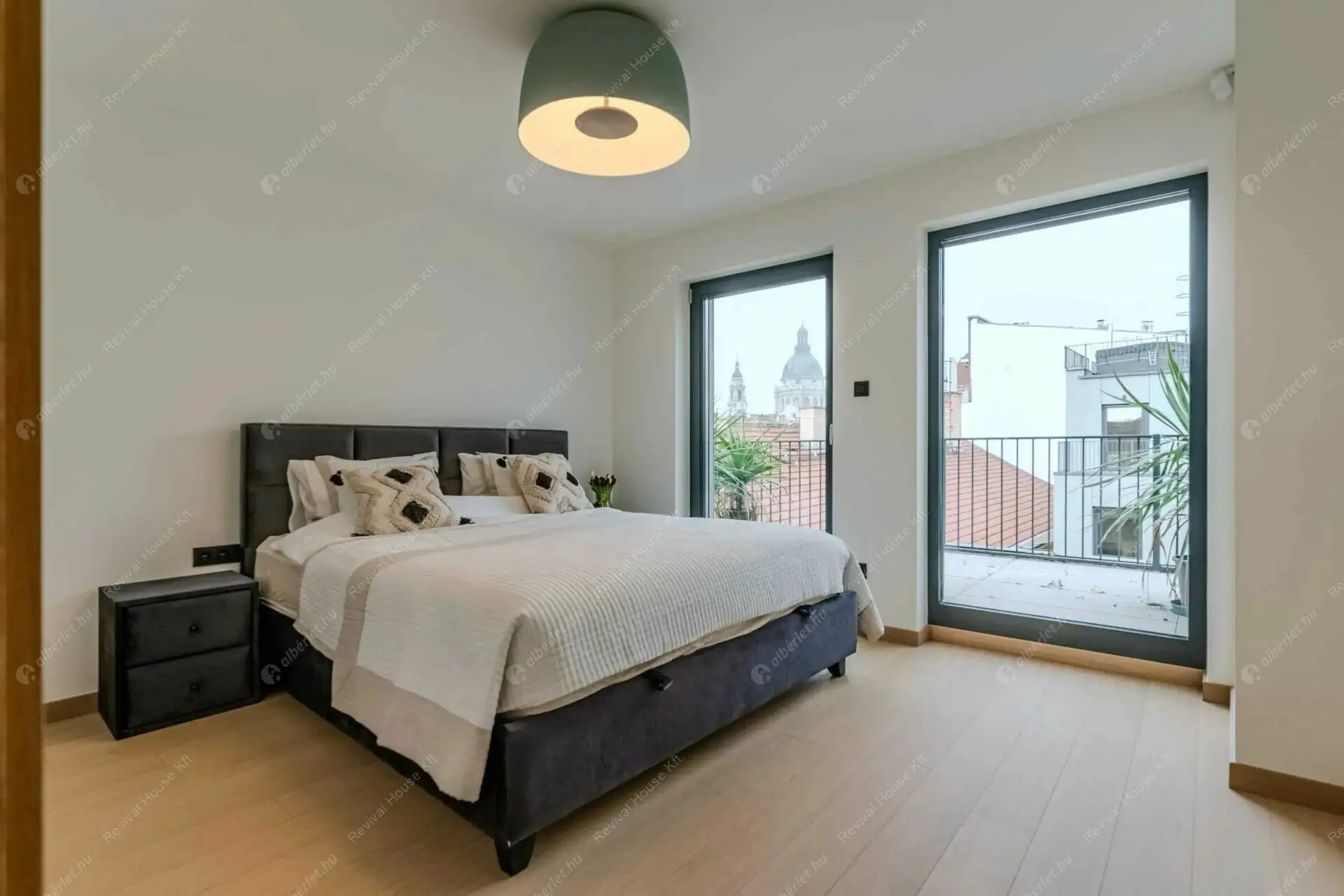 Kiadó albérlet 1008000 Ft/hó áron: Budapest, VI. kerület  Király utca. Mérete: 86 nm, 3 szobás | Alberlet.hu - 6502491