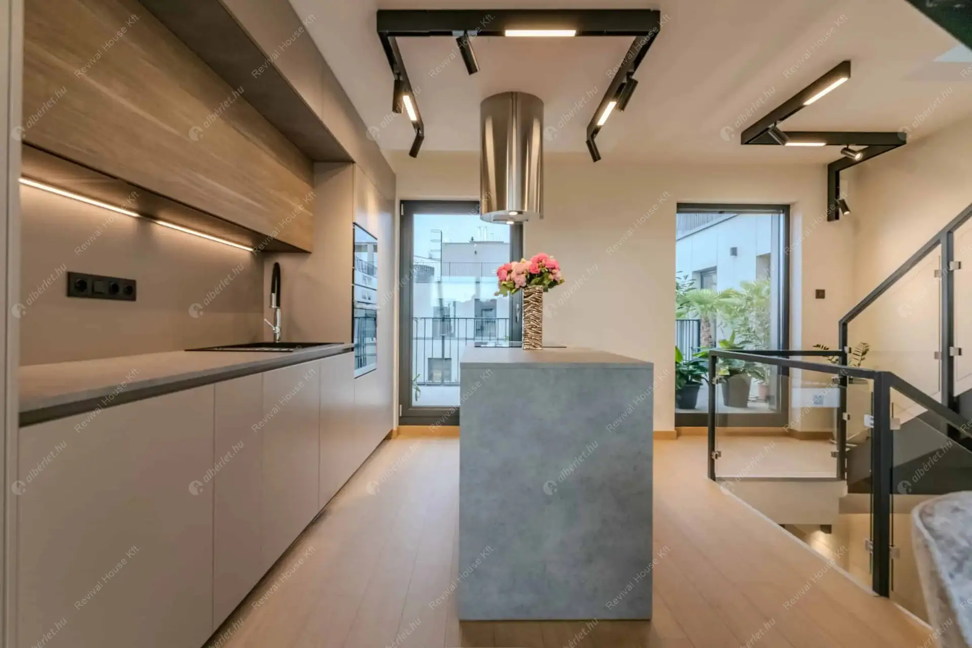 Kiadó albérlet 1008000 Ft/hó áron: Budapest, VI. kerület  Király utca. Mérete: 86 nm, 3 szobás | Alberlet.hu - 6502496