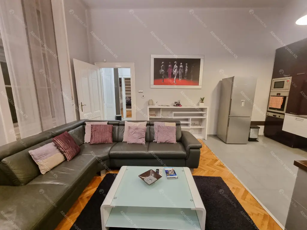 Kiadó albérlet 450000 Ft/hó áron: Budapest, VI. kerület  Király utca. Mérete: 90 nm, 3 szobás | Alberlet.hu - 6649748