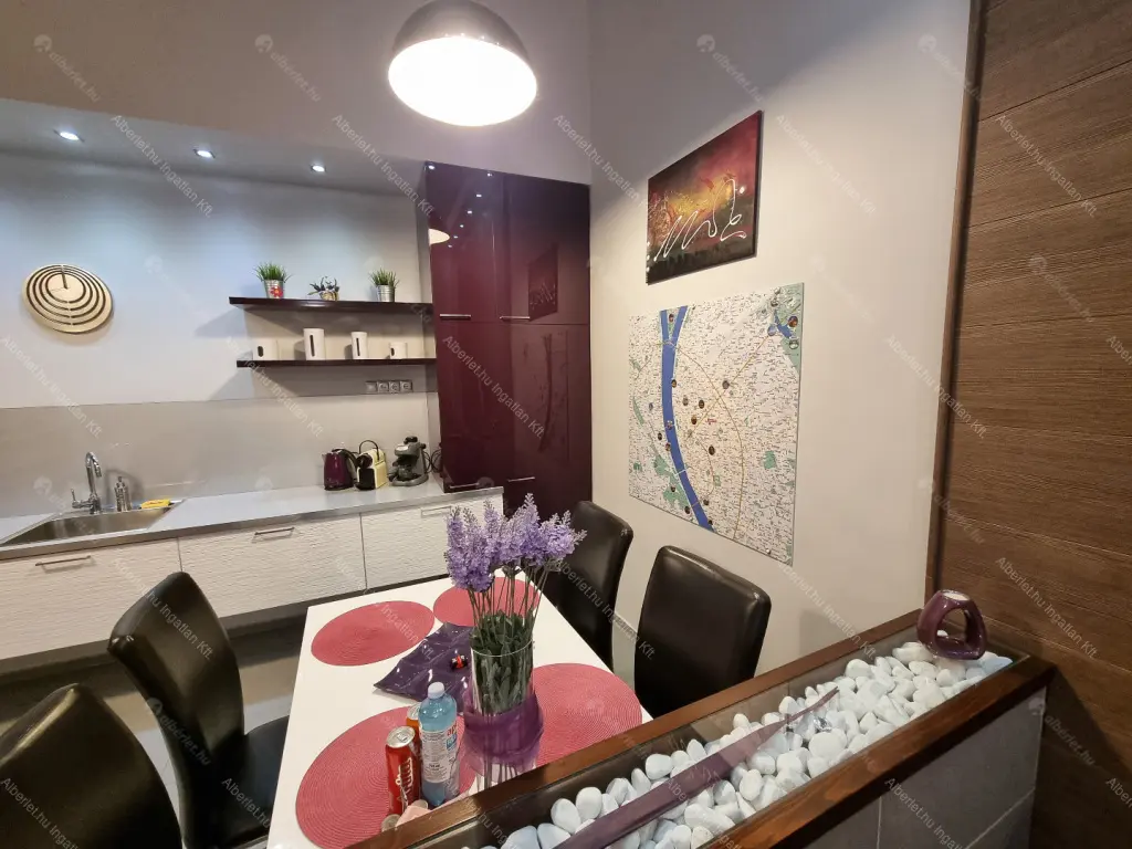 Kiadó albérlet 450000 Ft/hó áron: Budapest, VI. kerület  Király utca. Mérete: 90 nm, 3 szobás | Alberlet.hu - 6649749