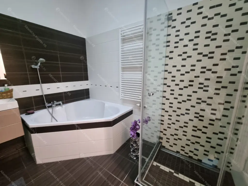 Kiadó albérlet 450000 Ft/hó áron: Budapest, VI. kerület  Király utca. Mérete: 90 nm, 3 szobás | Alberlet.hu - 6649767