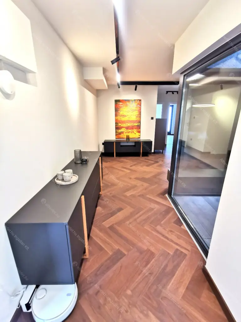 Kiadó albérlet 871000 Ft/hó áron: Budapest, VI. kerület  Király utca. Mérete: 99 nm, 4 szobás | Alberlet.hu - 6694965