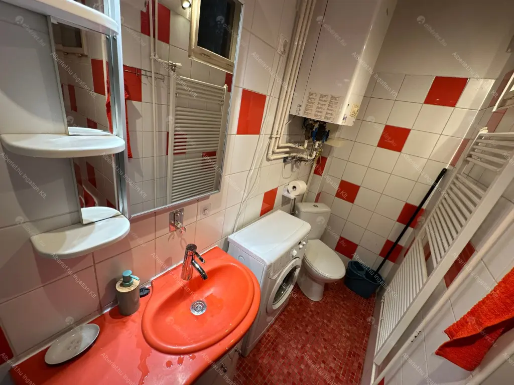 Kiadó albérlet 200000 Ft/hó áron: Budapest, VI. kerület  Kmety György utca. Mérete: 39 nm, 1 szobás | Alberlet.hu - 6651750