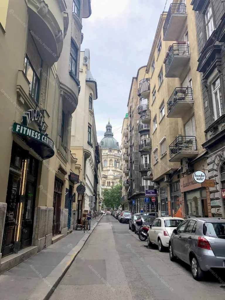 Kiadó albérlet 237000 Ft/hó áron: Budapest, VI. kerület  Lázár utca. Mérete: 25 nm, 1 szobás | Alberlet.hu - 6658969