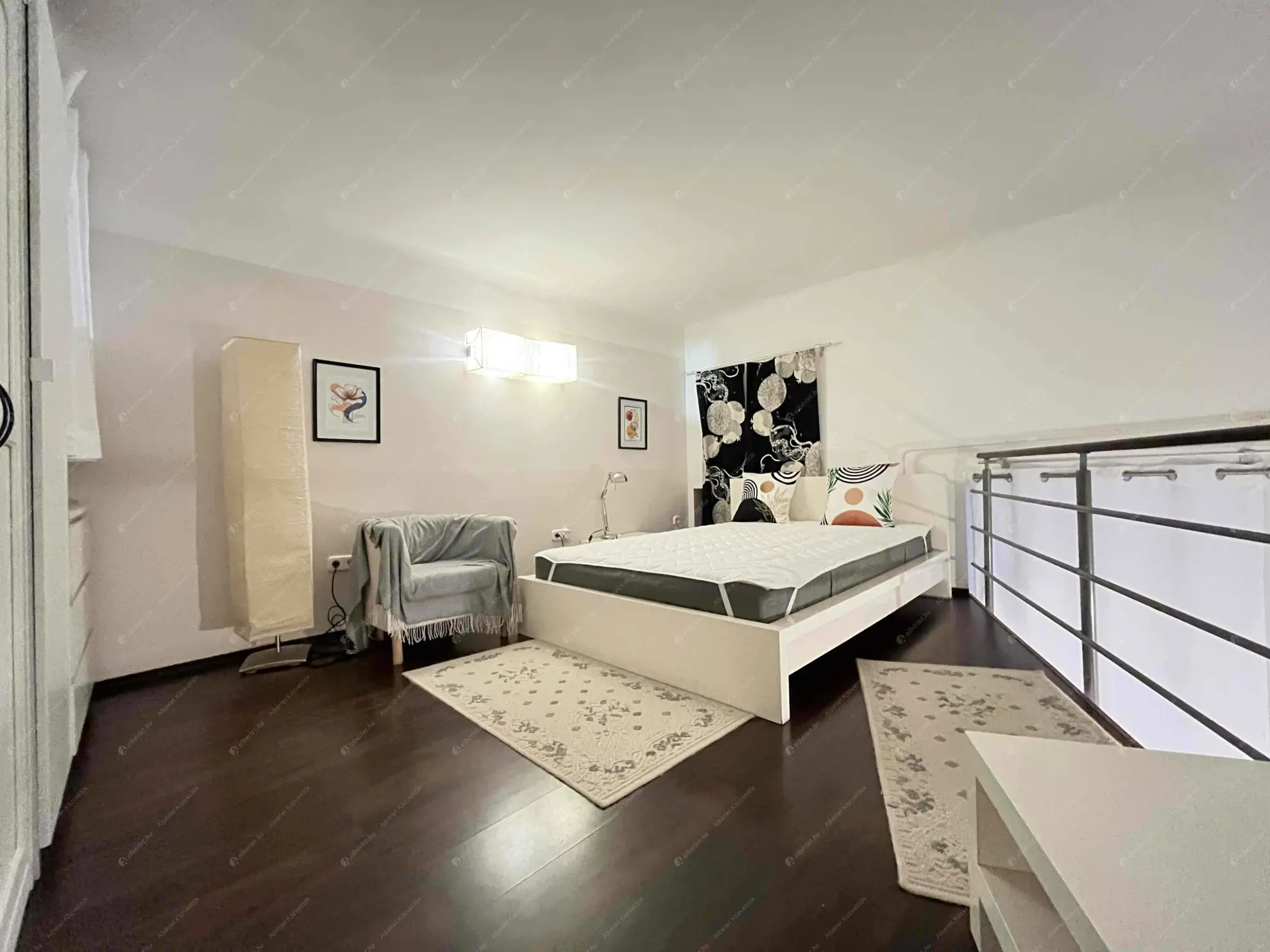 Kiadó albérlet 220000 Ft/hó áron: Budapest, VI. kerület  Lázár utca. Mérete: 27 nm, 1 szobás | Alberlet.hu - 6595921