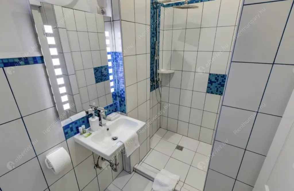 Kiadó albérlet 235000 Ft/hó áron: Budapest, VI. kerület  Lázár utca. Mérete: 28 nm, 1 szobás | Alberlet.hu - 6630927