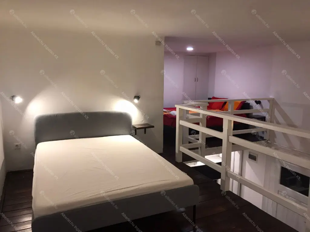 Kiadó albérlet 330000 Ft/hó áron: Budapest, VI. kerület  Lázár utca. Mérete: 40 nm, 1 szobás | Alberlet.hu - 6647285