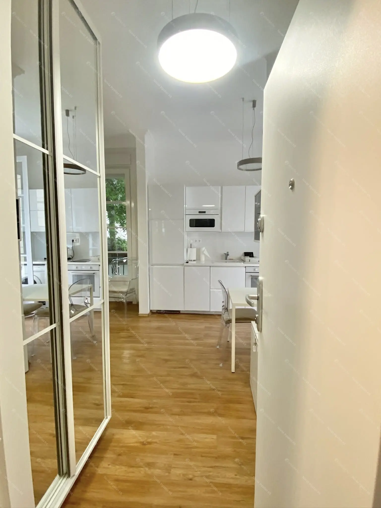 Kiadó albérlet 220000 Ft/hó áron: Budapest, VI. kerület  Lendvay utca. Mérete: 26 nm, 1 szobás | Alberlet.hu - 6668102