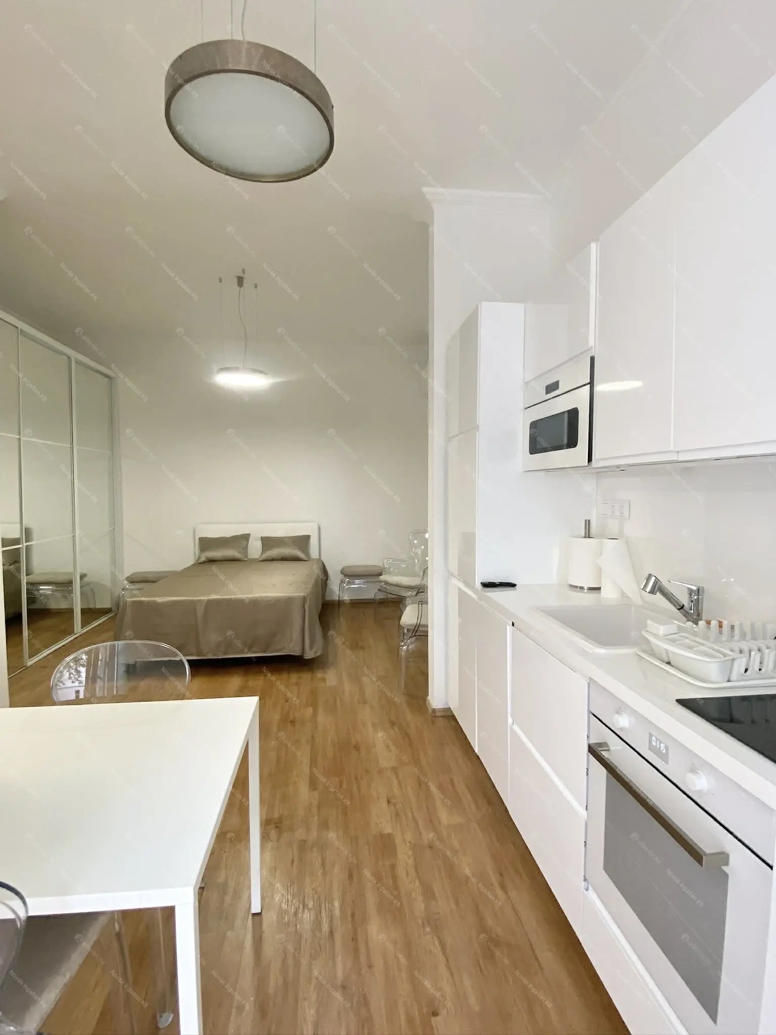 Kiadó albérlet 220000 Ft/hó áron: Budapest, VI. kerület  Lendvay utca. Mérete: 26 nm, 1 szobás | Alberlet.hu - 6668103