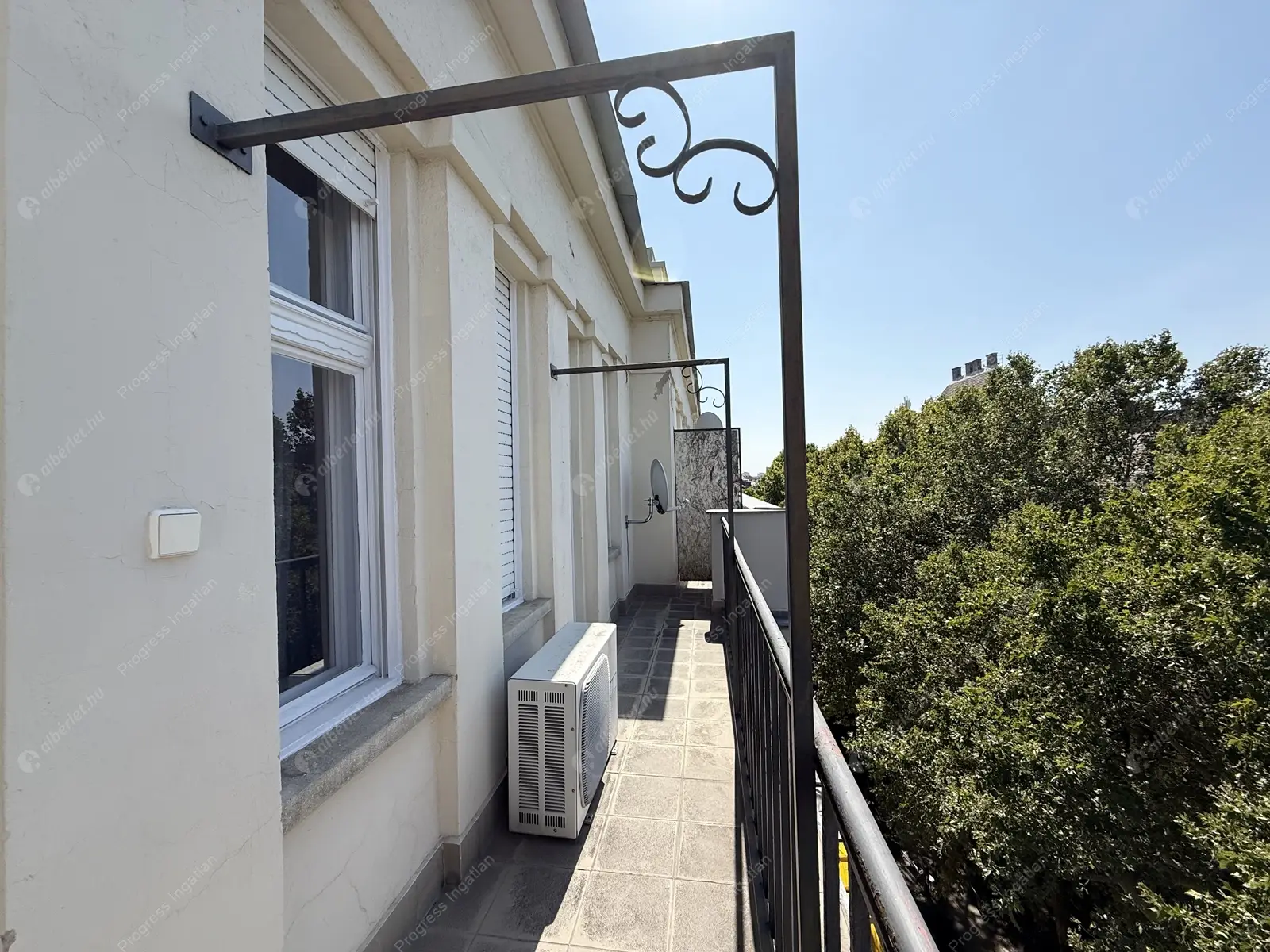 Kiadó albérlet 764000 Ft/hó áron: Budapest, VI. kerület  Liszt Ferenc tér. Mérete: 104 nm, 3 szobás | Alberlet.hu - 6601724