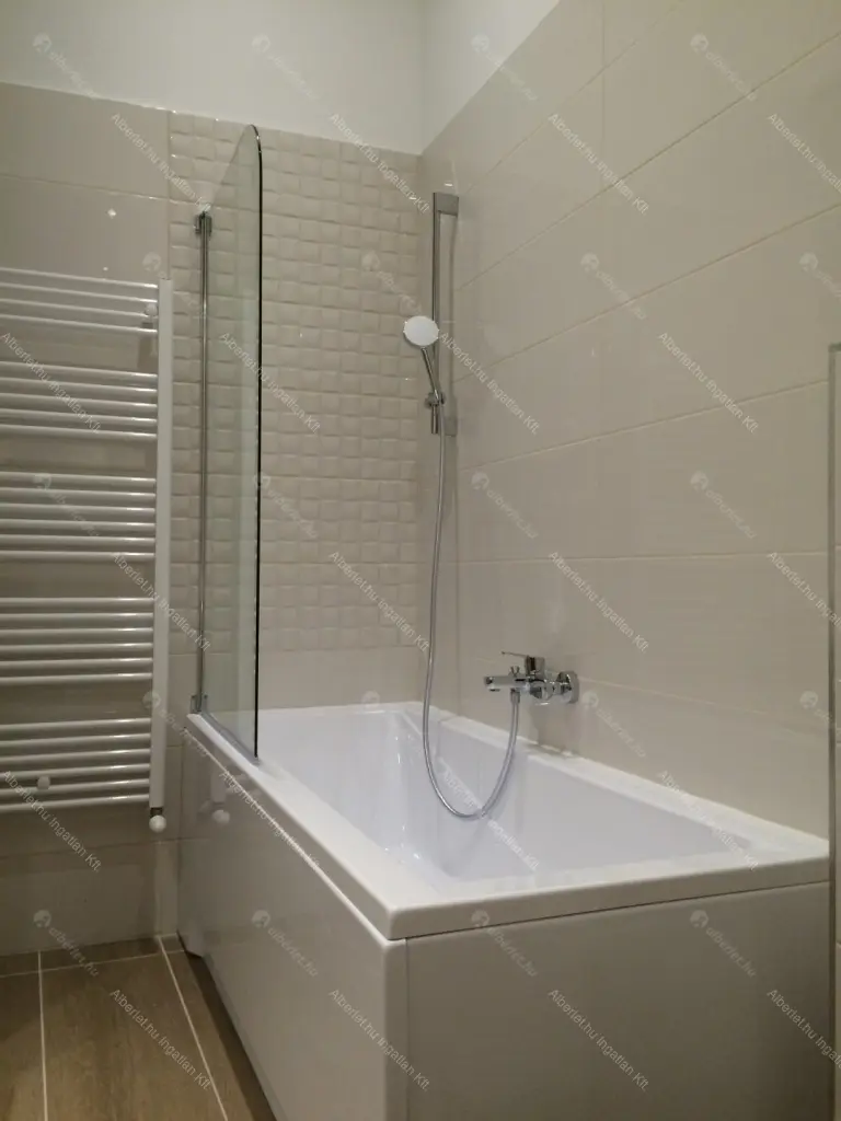 Kiadó albérlet 399000 Ft/hó áron: Budapest, VI. kerület  Liszt Ferenc tér. Mérete: 55 nm, 2 szobás | Alberlet.hu - 6656371