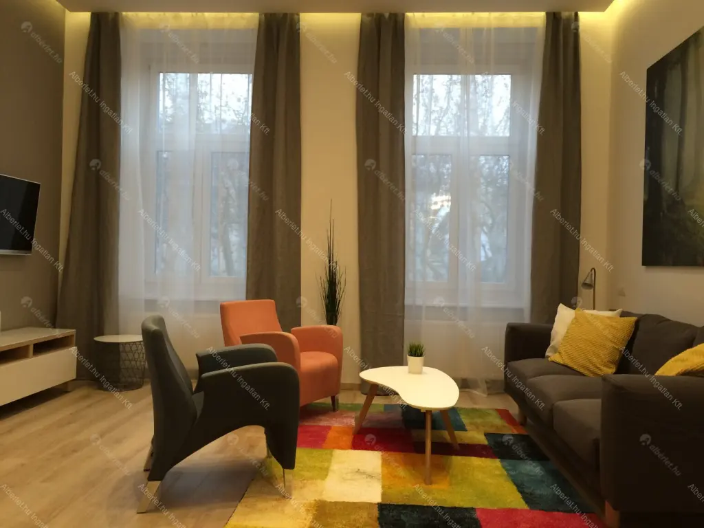 Kiadó albérlet 399000 Ft/hó áron: Budapest, VI. kerület  Liszt Ferenc tér. Mérete: 55 nm, 2 szobás | Alberlet.hu - 6706134