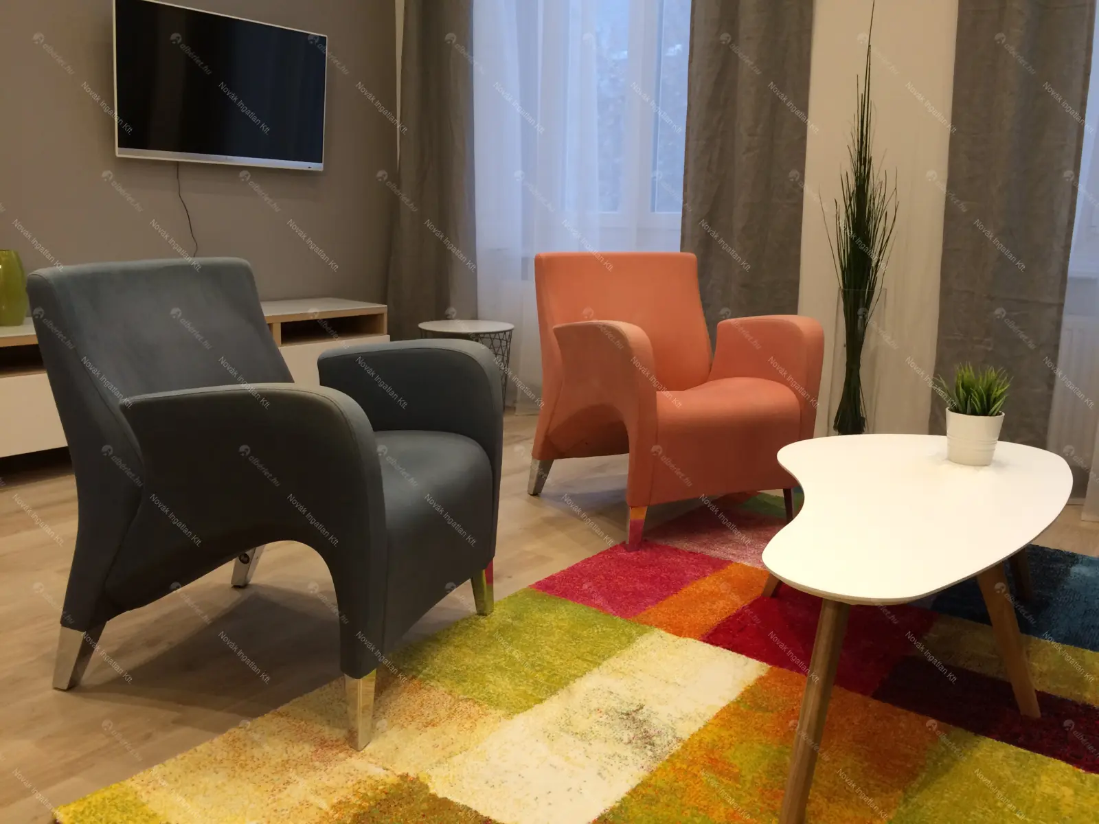 Kiadó albérlet 375000 Ft/hó áron: Budapest, VI. kerület  Liszt Ferenc tér. Mérete: 55 nm, 2 szobás | Alberlet.hu - 6671142