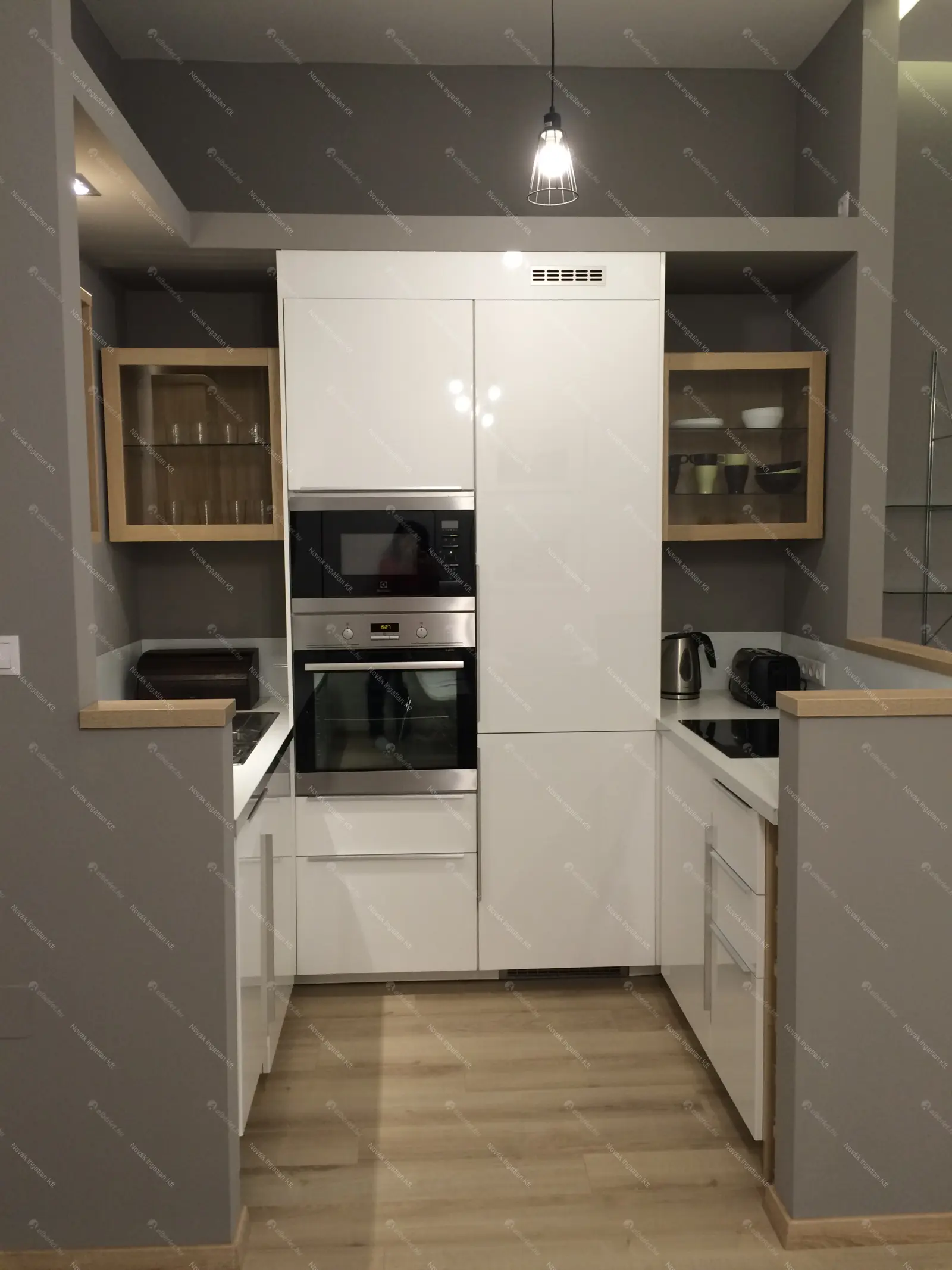 Kiadó albérlet 375000 Ft/hó áron: Budapest, VI. kerület  Liszt Ferenc tér. Mérete: 55 nm, 2 szobás | Alberlet.hu - 6671144