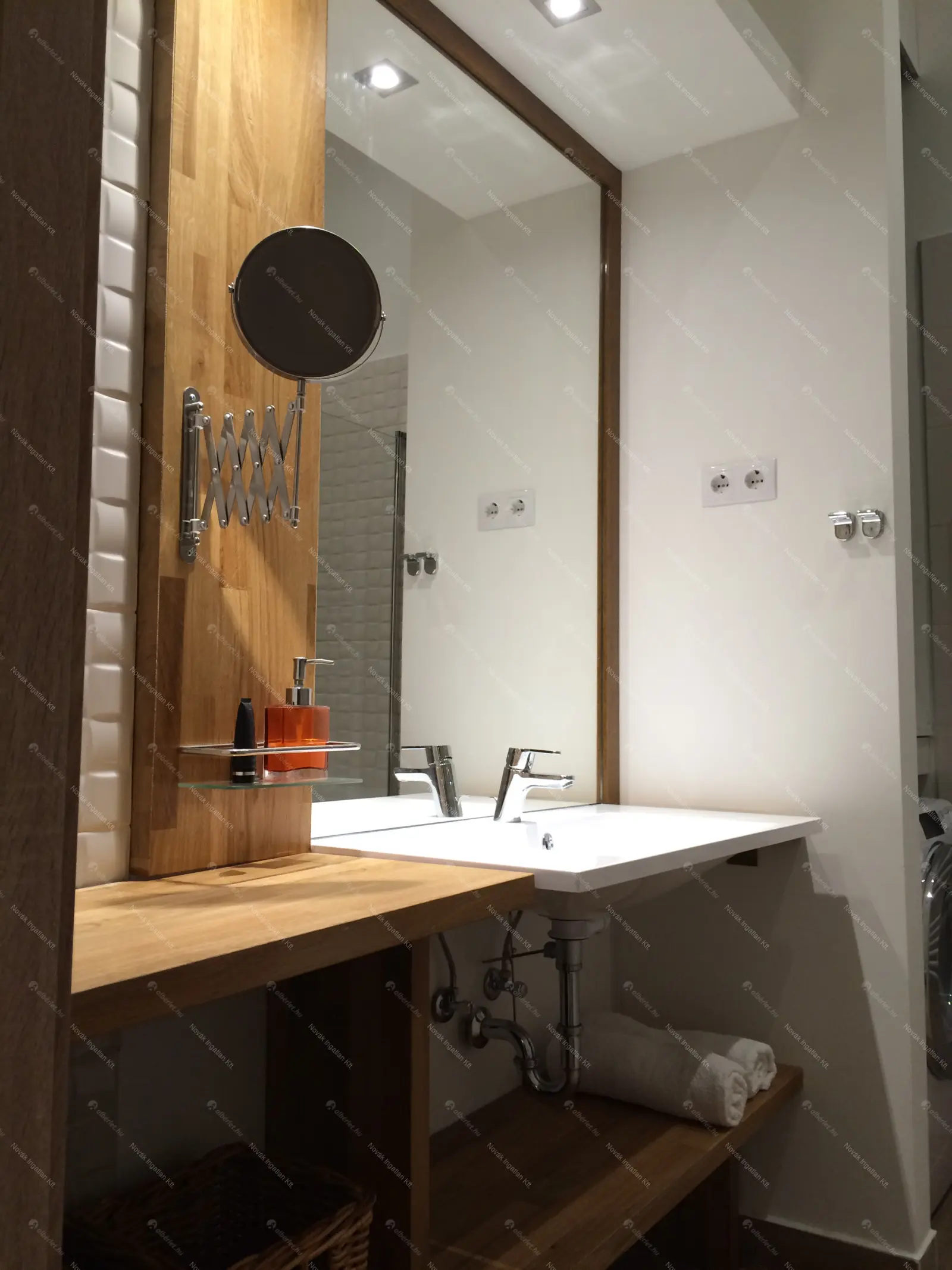 Kiadó albérlet 375000 Ft/hó áron: Budapest, VI. kerület  Liszt Ferenc tér. Mérete: 55 nm, 2 szobás | Alberlet.hu - 6671147