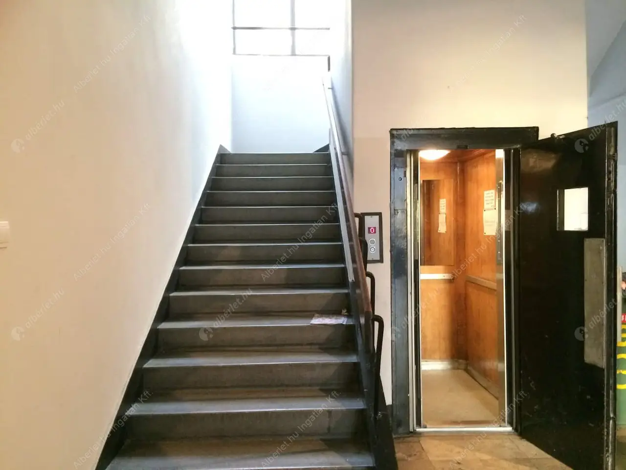 Kiadó albérlet 386000 Ft/hó áron: Budapest, VI. kerület  Liszt Ferenc tér. Mérete: 67 nm, 2 szobás | Alberlet.hu - 5478331