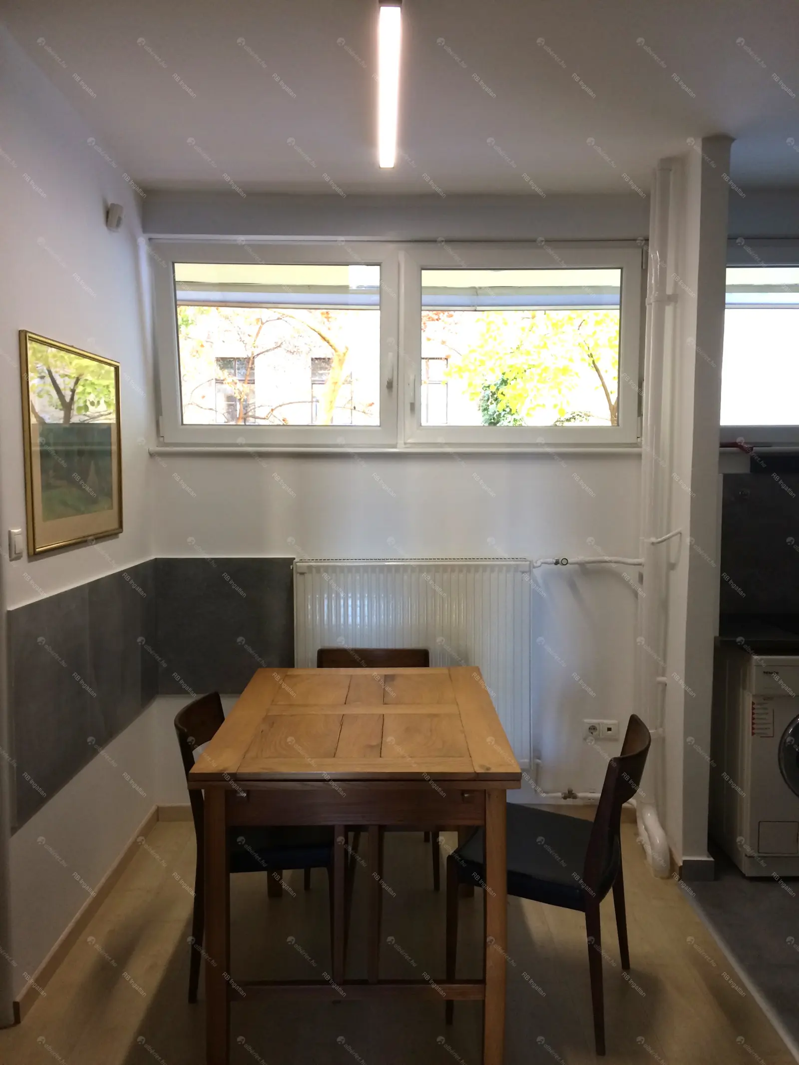 Kiadó albérlet 391000 Ft/hó áron: Budapest, VI. kerület  Liszt Ferenc tér. Mérete: 67 nm, 2 szobás | Alberlet.hu - 6646346