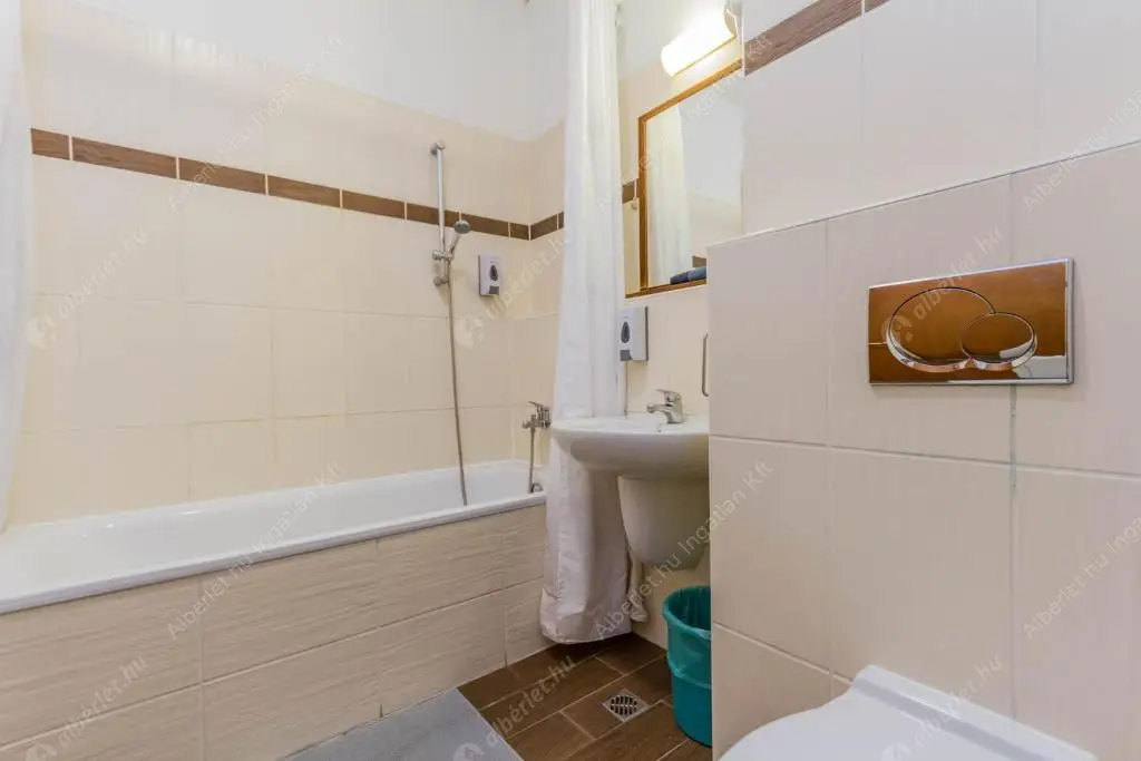 Kiadó albérlet 320000 Ft/hó áron: Budapest, VI. kerület  Lovag utca. Mérete: 47 nm, 2 szobás | Alberlet.hu - 6630249