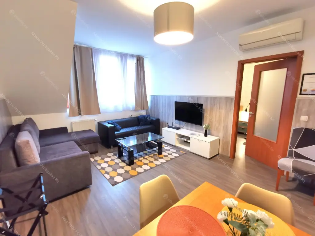 Kiadó albérlet 265000 Ft/hó áron: Budapest, VI. kerület  Lovag utca. Mérete: 47 nm, 2 szobás | Alberlet.hu - 6652673