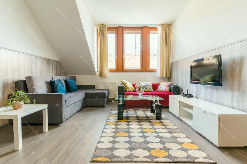 Kiadó albérlet 265000 Ft/hó áron: Budapest, VI. kerület  Lovag utca. Mérete: 47 nm, 2 szobás | Alberlet.hu - 6652683