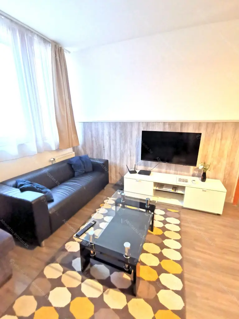 Kiadó albérlet 265000 Ft/hó áron: Budapest, VI. kerület  Lovag utca. Mérete: 47 nm, 2 szobás | Alberlet.hu - 6652684