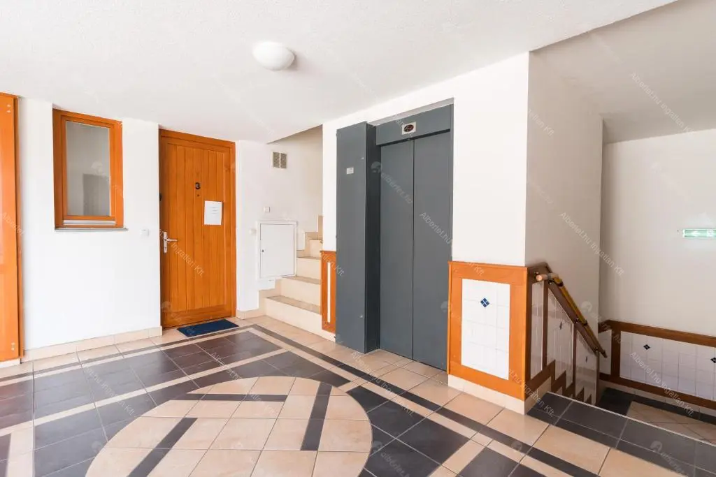 Kiadó albérlet 265000 Ft/hó áron: Budapest, VI. kerület  Lovag utca. Mérete: 47 nm, 2 szobás | Alberlet.hu - 6652699