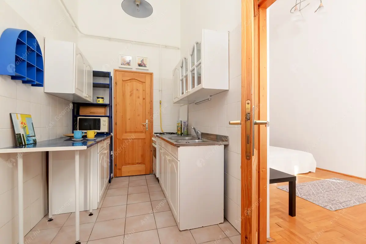 Kiadó albérlet 220000 Ft/hó áron: Budapest, VI. kerület  Lovag utca. Mérete: 50 nm, 2 szobás | Alberlet.hu - 4921960