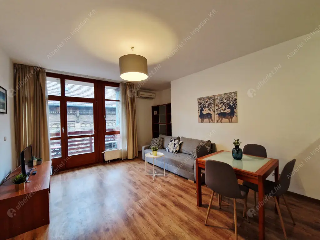 Kiadó albérlet 270000 Ft/hó áron: Budapest, VI. kerület  Lovag utca. Mérete: 50 nm, 1 szobás | Alberlet.hu - 6636982