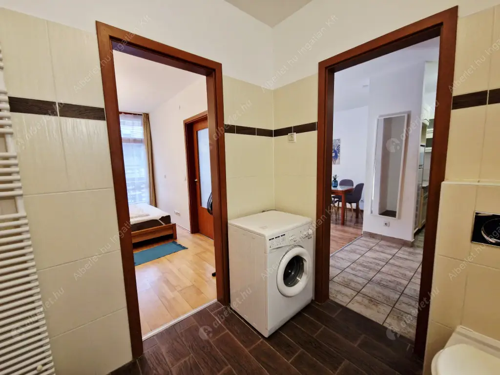 Kiadó albérlet 270000 Ft/hó áron: Budapest, VI. kerület  Lovag utca. Mérete: 50 nm, 1 szobás | Alberlet.hu - 6637002