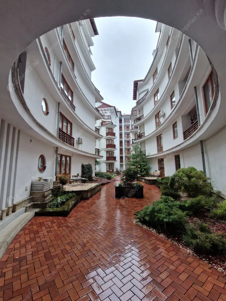 Kiadó albérlet 270000 Ft/hó áron: Budapest, VI. kerület  Lovag utca. Mérete: 50 nm, 1 szobás | Alberlet.hu - 6637008