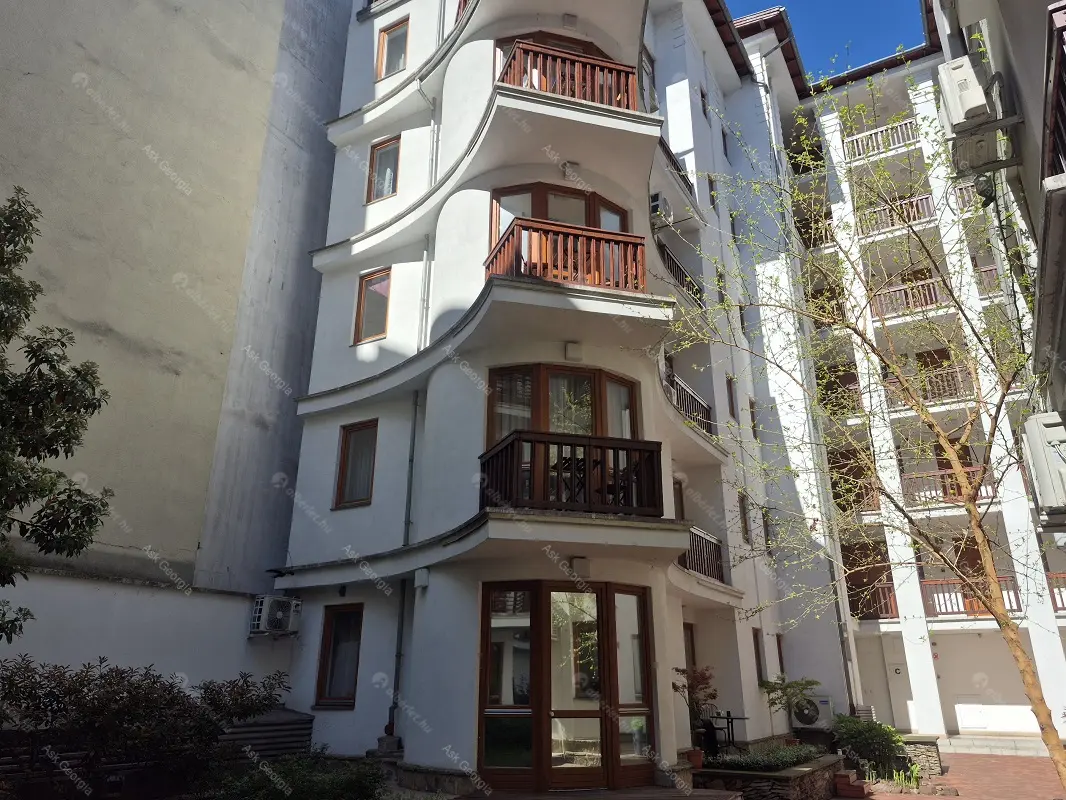 Kiadó albérlet 300000 Ft/hó áron: Budapest, VI. kerület  Lovag utca. Mérete: 57 nm, 2 szobás | Alberlet.hu - 6697122