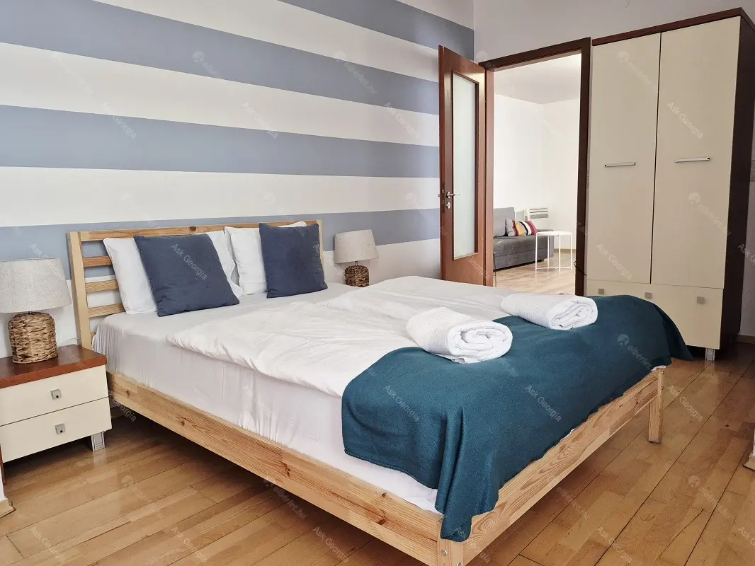 Kiadó albérlet 300000 Ft/hó áron: Budapest, VI. kerület  Lovag utca. Mérete: 57 nm, 2 szobás | Alberlet.hu - 6697124