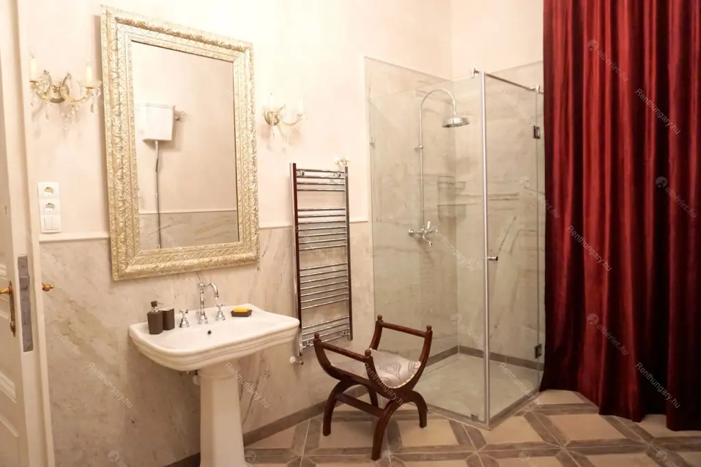 Kiadó albérlet 414000 Ft/hó áron: Budapest, VI. kerület  Mozsár utca. Mérete: 90 nm, 2 szobás | Alberlet.hu - 6693825