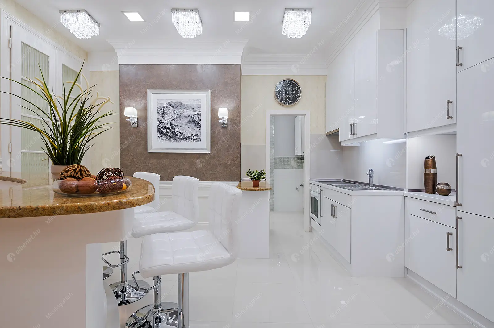 Kiadó albérlet 769000 Ft/hó áron: Budapest, VI. kerület  Nagymező utca. Mérete: 111 nm, 3 szobás | Alberlet.hu - 6587983