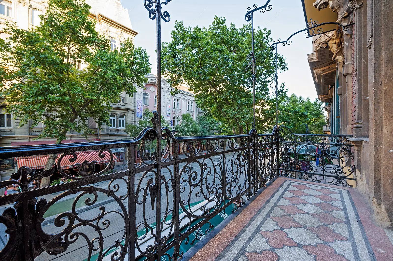 Kiadó albérlet 769000 Ft/hó áron: Budapest, VI. kerület  Nagymező utca. Mérete: 111 nm, 3 szobás | Alberlet.hu - 6587986