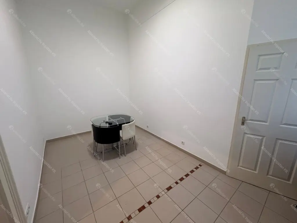 Kiadó albérlet 189000 Ft/hó áron: Budapest, VI. kerület  Nagymező utca. Mérete: 27 nm, 1 szobás | Alberlet.hu - 6667919