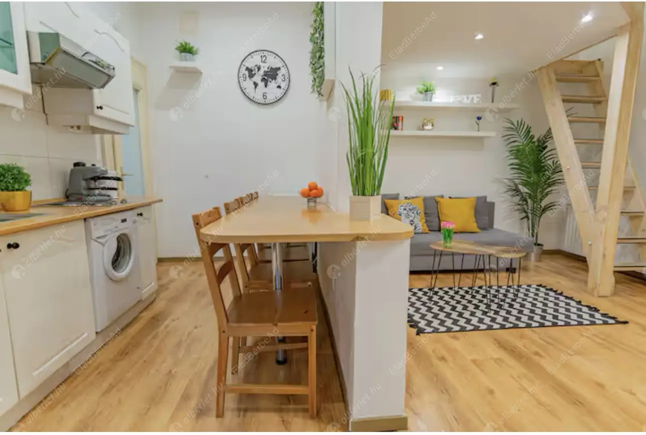 Kiadó albérlet 190000 Ft/hó áron: Budapest, VI. kerület  Nagymező utca. Mérete: 28 nm, 1 szobás | Alberlet.hu - 6624215