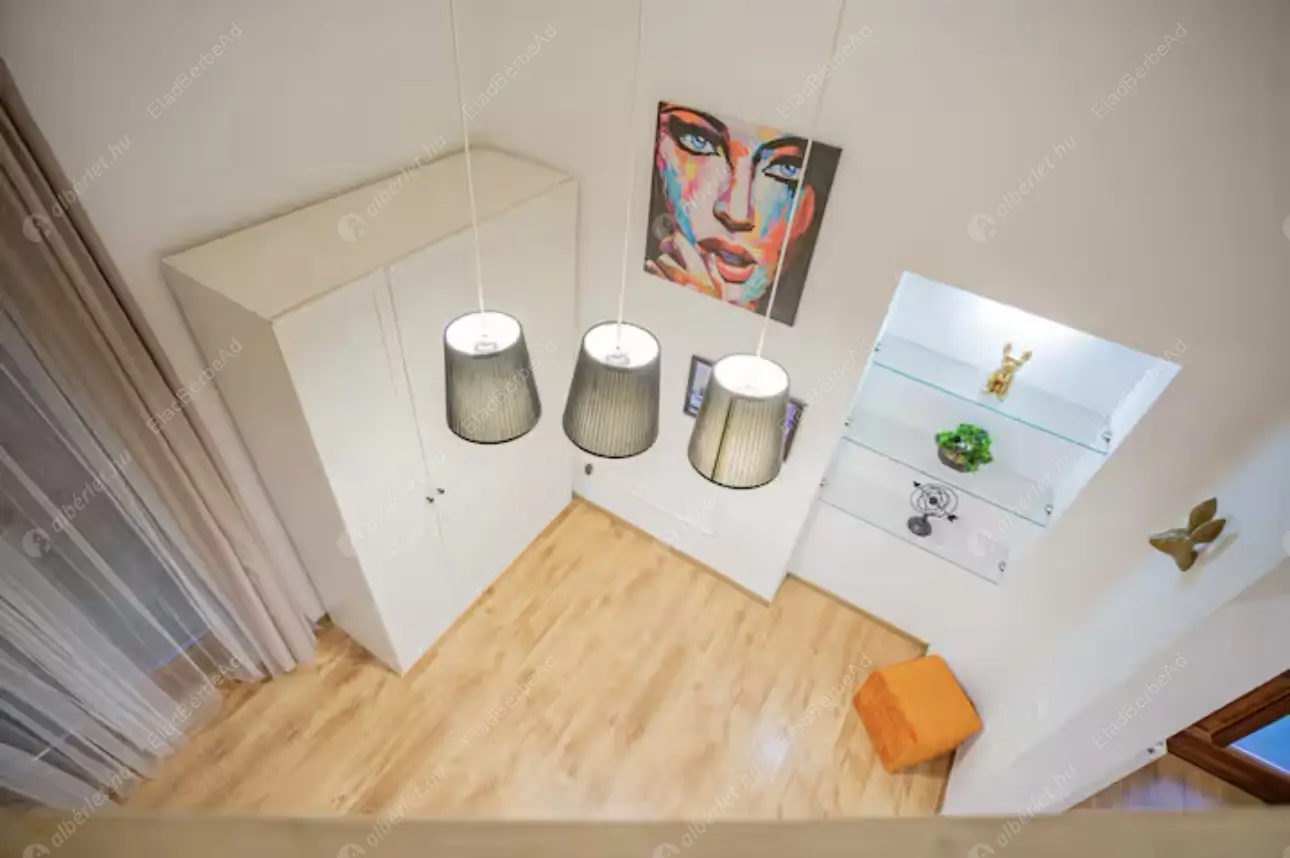 Kiadó albérlet 190000 Ft/hó áron: Budapest, VI. kerület  Nagymező utca. Mérete: 28 nm, 1 szobás | Alberlet.hu - 6624218