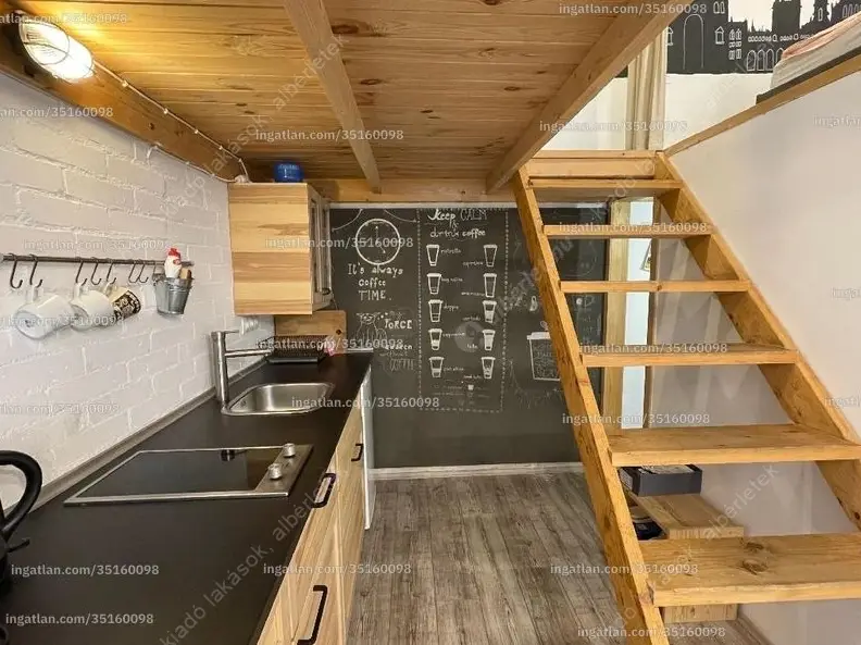 Kiadó albérlet 235000 Ft/hó áron: Budapest, VI. kerület  Nagymező utca. Mérete: 30 nm, 1 szobás | Alberlet.hu - 6638714