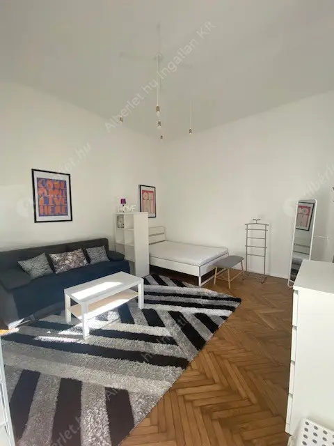 Kiadó albérlet 220000 Ft/hó áron: Budapest, VI. kerület  Nagymező utca. Mérete: 35 nm, 1 szobás | Alberlet.hu - 6577050