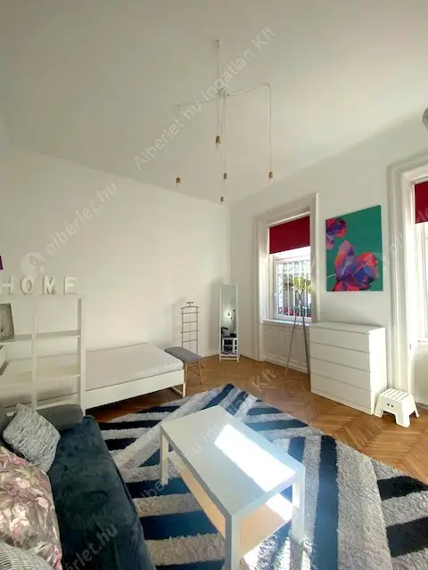 Kiadó albérlet 220000 Ft/hó áron: Budapest, VI. kerület  Nagymező utca. Mérete: 35 nm, 1 szobás | Alberlet.hu - 6577054