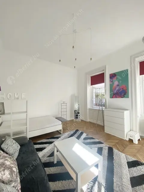 Kiadó albérlet 35000 Ft/hó áron: Budapest, VI. kerület  Nagymező utca. Mérete: 35 nm, 1 szobás | Alberlet.hu - 6582552