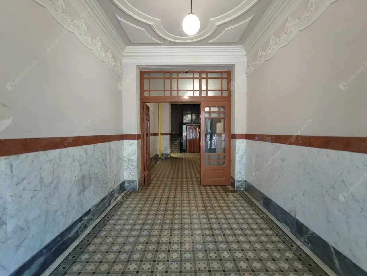 Kiadó albérlet 350000 Ft/hó áron: Budapest, VI. kerület  Nagymező utca. Mérete: 50 nm, 1 szobás | Alberlet.hu - 6638967