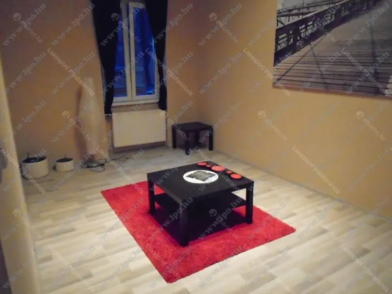 Kiadó albérlet 200000 Ft/hó áron: Budapest, VI. kerület  Nagymező utca. Mérete: 50 nm, 2 szobás | Alberlet.hu - 6640494